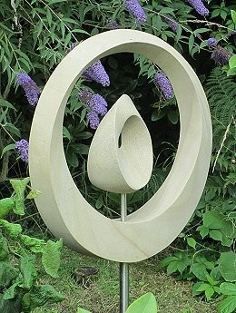 Geometric stone sculpture Möbius IV - 1