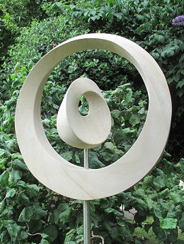 Geometric stone sculpture Möbius IV - 3
